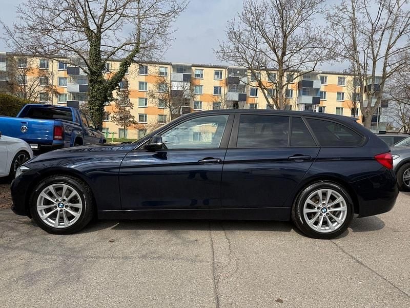 Gebraucht BMW 320 190 PS (139 kW) 2016 Blau Kombi