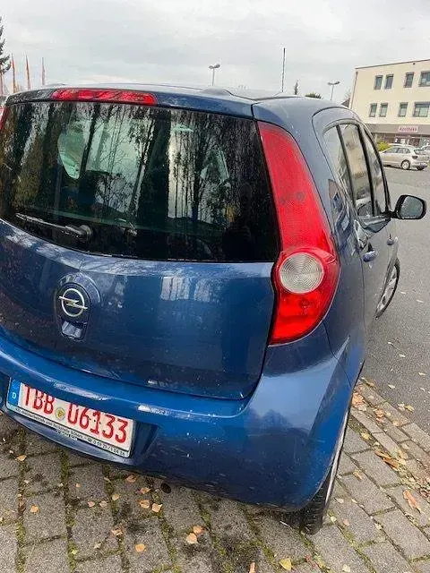 Gebraucht Opel Agila 87 PS (63 kW) 2008 Blau Kleinwagen