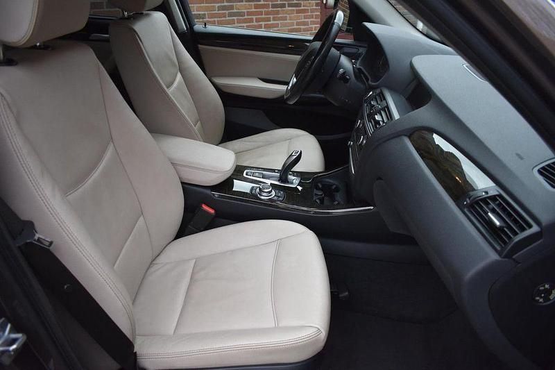 Gebraucht BMW X3 Executive 184 PS (135 kW) 2013 Braun SUV