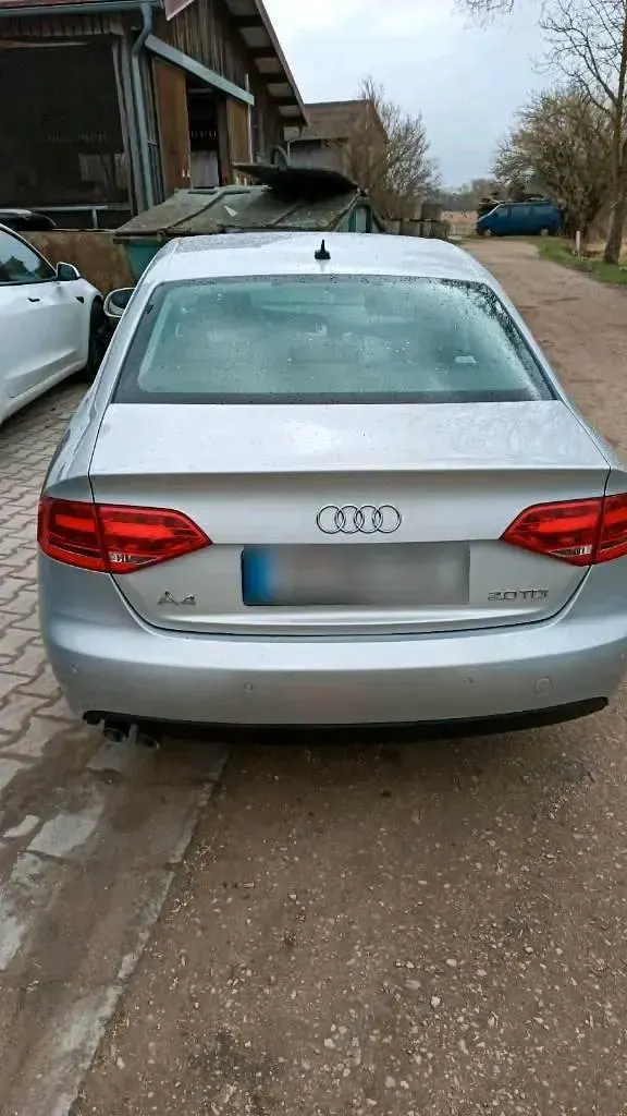 Używany Audi A4 143 KM (105 kW) 2008 Szary Sedan/Limuzyna