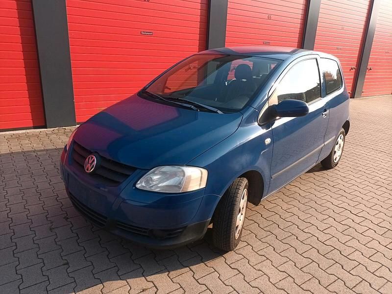 Używany VW Fox 54 KM (39 kW) 2005 Niebieski Hatchback