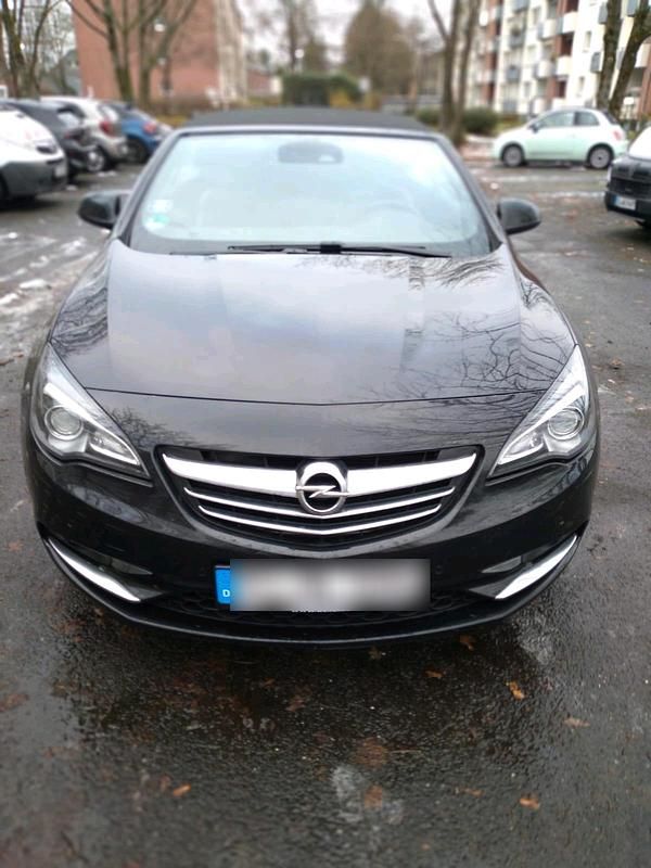 Schwarz Gebraucht 2018 Opel Cascada Cabrio | 16.000 € (Fairer Preis) - Bild 1/4