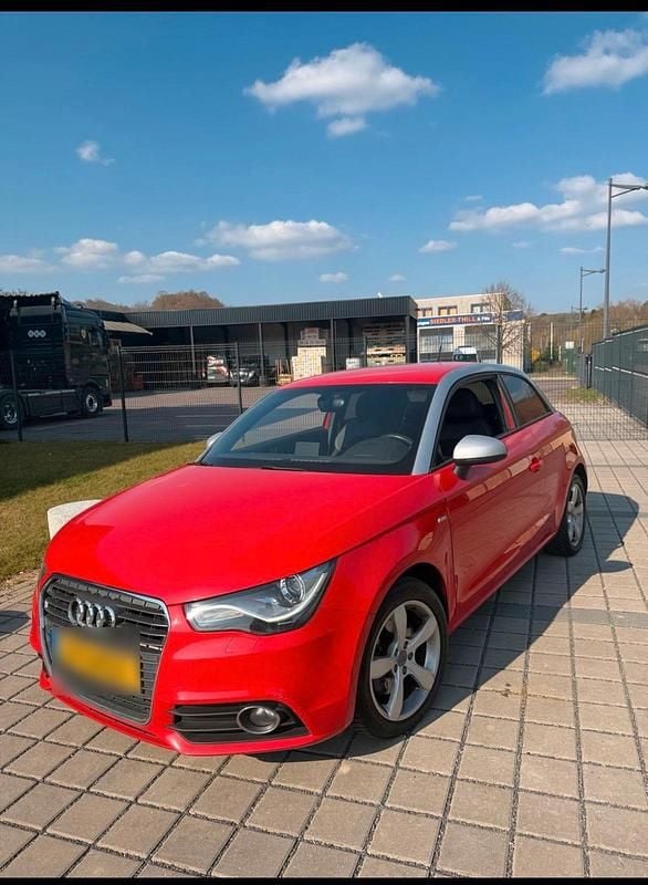 Gebraucht Audi A1 S-Line 120 PS (88 kW) 2010 Rot Kleinwagen