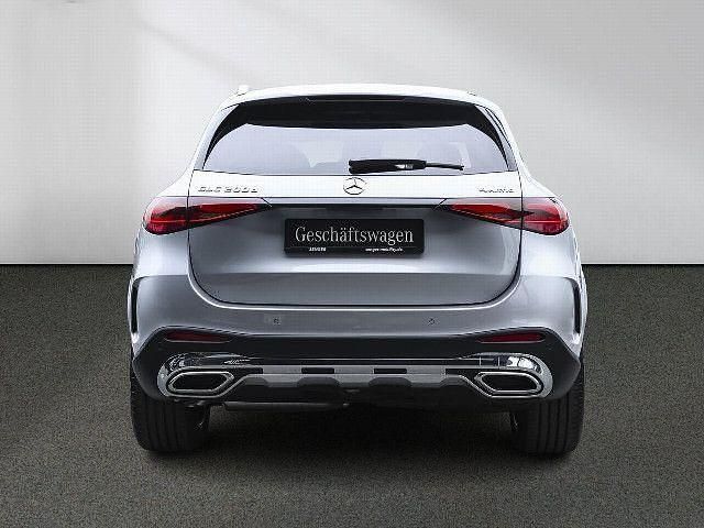 Gebraucht Mercedes GLC200 AMG 163 PS (119 kW) 2026 Silber SUV