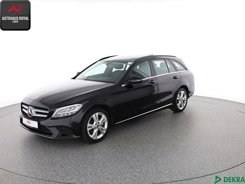 Schwarz Gebraucht 2018 Mercedes C200 Limousine | 24.880 € (Guter Preis) - Bild 1/4