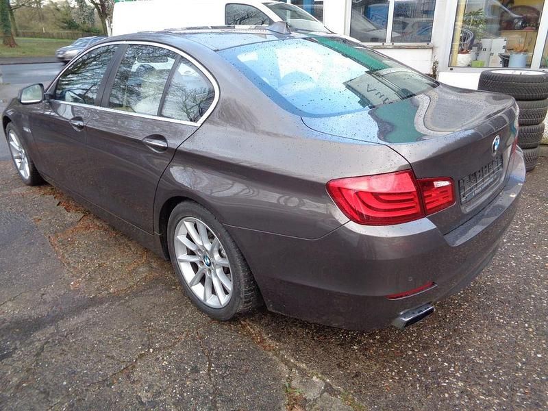 Gebraucht BMW 550 Performance 408 PS (300 kW) 2012 Havanna metallic Limousine