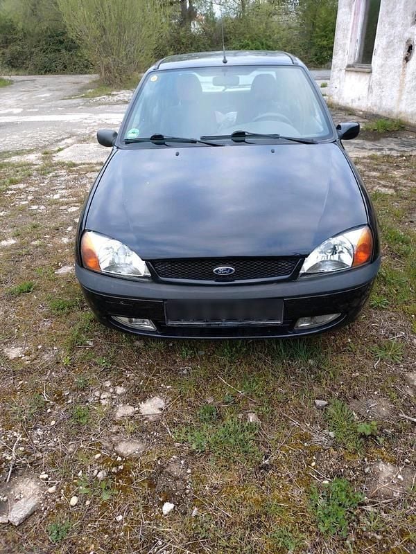 Schwarz Gebraucht 2001 Ford Fiesta Kleinwagen | 1.400 € (Fairer Preis) - Bild 1/4