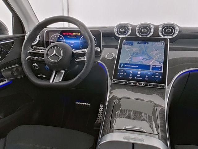 Gebraucht Mercedes GLC300e AMG line 313 PS (230 kW) 2024 SUV