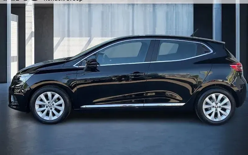 Używany Renault Clio V Intens 91 KM (66 kW) 2022 Czarny Sedan/Limuzyna