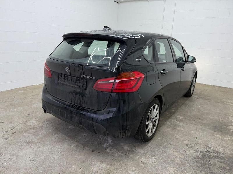 Gebraucht BMW 225 Active Tourer Advantage 136 PS (100 kW) 2019 Schwarz Van / Kleinbus