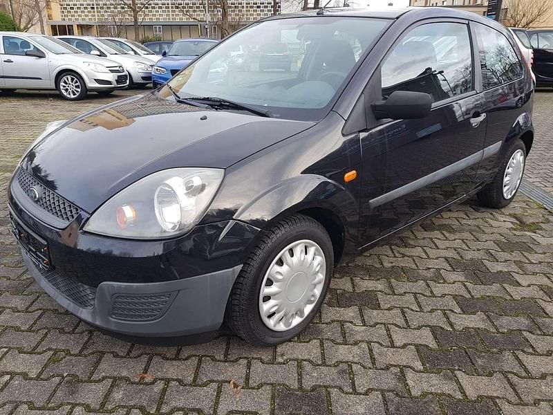 Pantherschwarz metallic Gebraucht 2006 Ford Fiesta Ambiente Kleinwagen | 1.799 € (Etwas zu teuer) - Bild 1/4