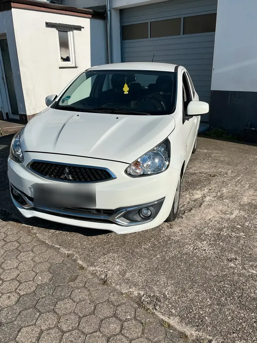 Gebraucht Mitsubishi Space Star 70 PS (51 kW) 2017 Weiß Kleinwagen