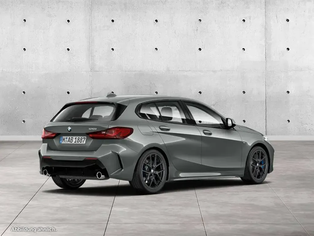Gebraucht BMW 120 M Sport 178 PS (130 kW) 2022 Grau Limousine