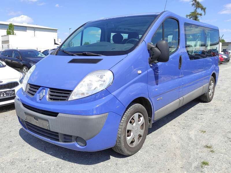 Blau Gebraucht 2012 Renault Trafic Expression Van | 11.999 € (Etwas zu teuer) - Bild 1/4