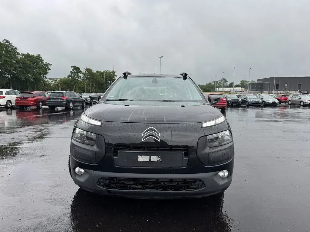 Gebraucht Citroën C4 Feel 99 PS (72 kW) 2017 Schwarz Limousine