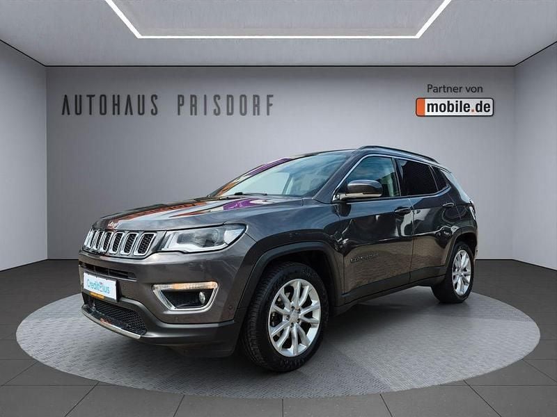 Grau Gebraucht 2021 Jeep Compass Limited SUV | 20.450 € (Fairer Preis) - Bild 1/4