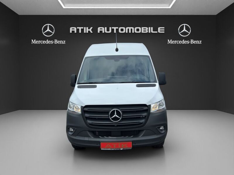 Gebraucht Mercedes Sprinter 170 PS (125 kW) 2023 Arktisweiss (metallic) Van