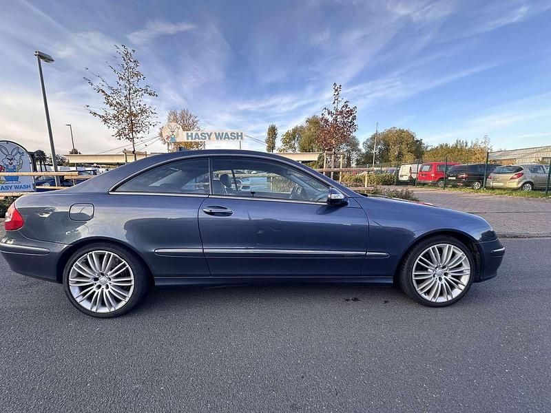Gebraucht Mercedes CLK320 218 PS (160 kW) 2003 Blau Coupé