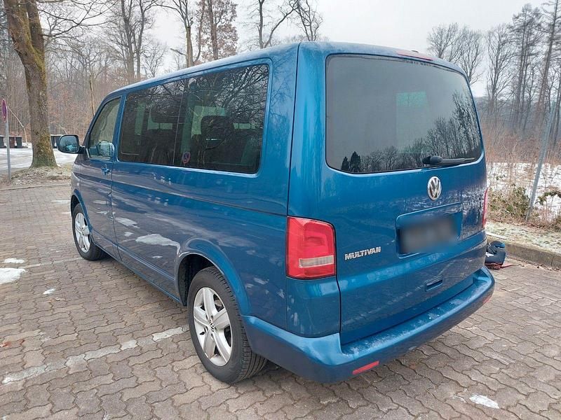 Usado VW Multivan 179 CV (131 kW) 2010 Azul Monovolumen