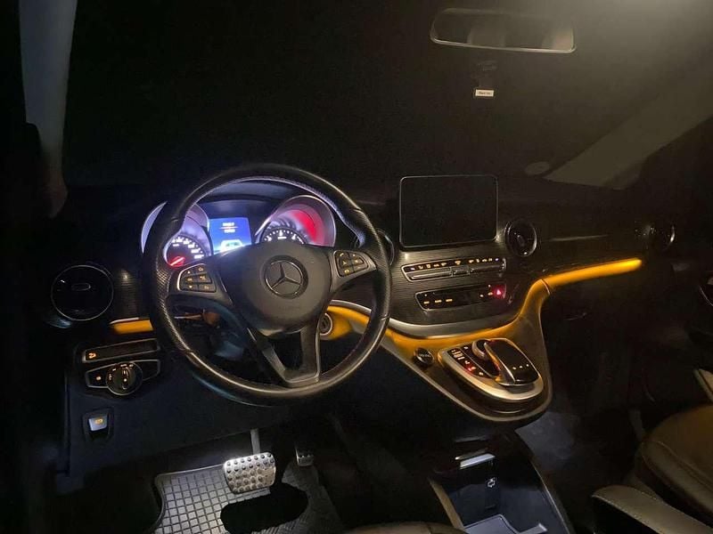 Schwarz Gebraucht 2019 Mercedes E250 Kombi | 38.000 € (Guter Preis) - Bild 1/4