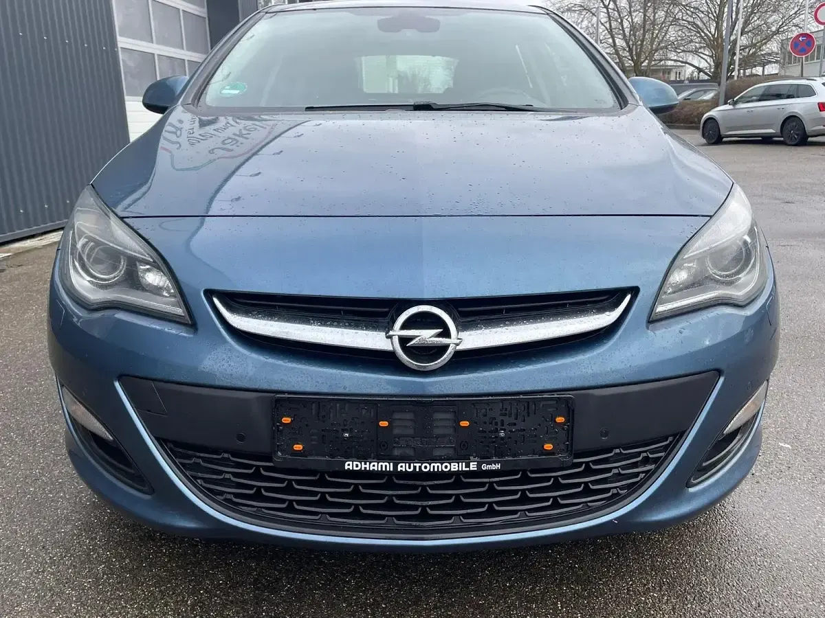 Brugt Opel Astra Active 165 HK (121 kW) 2013 Blå Sedan
