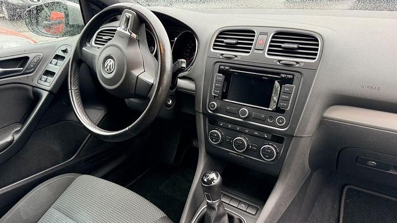 Gebraucht VW Golf Cabriolet Basis 105 PS (77 kW) 2013 Silber Cabrio