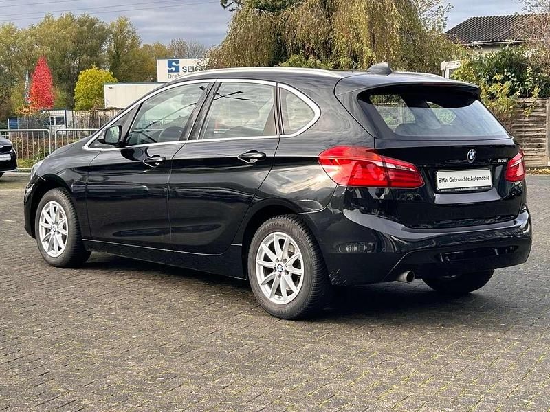 Gebraucht BMW 218 Advantage 136 PS (100 kW) 2018 Black sapphire metallic Van / Kleinbus