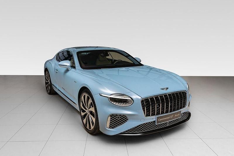 Neu Bentley Continental 680 PS (500 kW) 2026 Blau