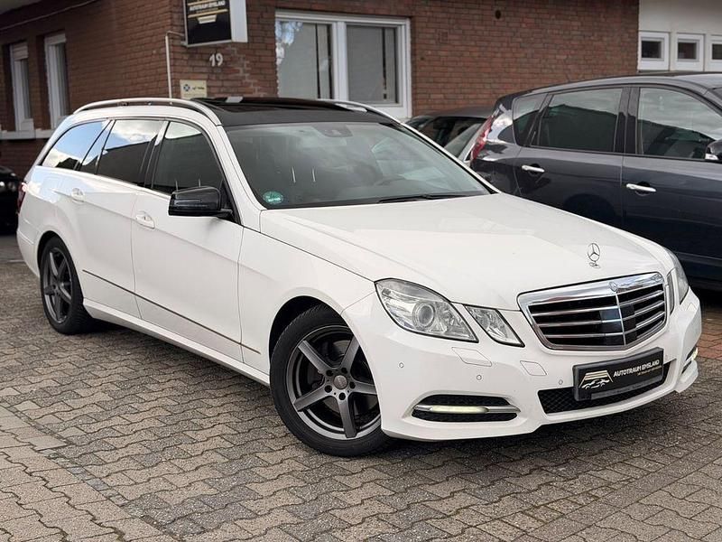 Gebraucht Mercedes E350 Avantgarde 265 PS (194 kW) 2011 Weiß Limousine