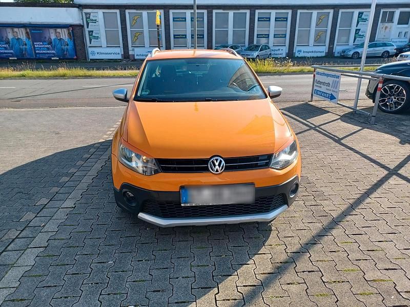 Orange Gebraucht 2012 VW Polo Cross Kleinwagen | 5.900 € (Fairer Preis) - Bild 1/4