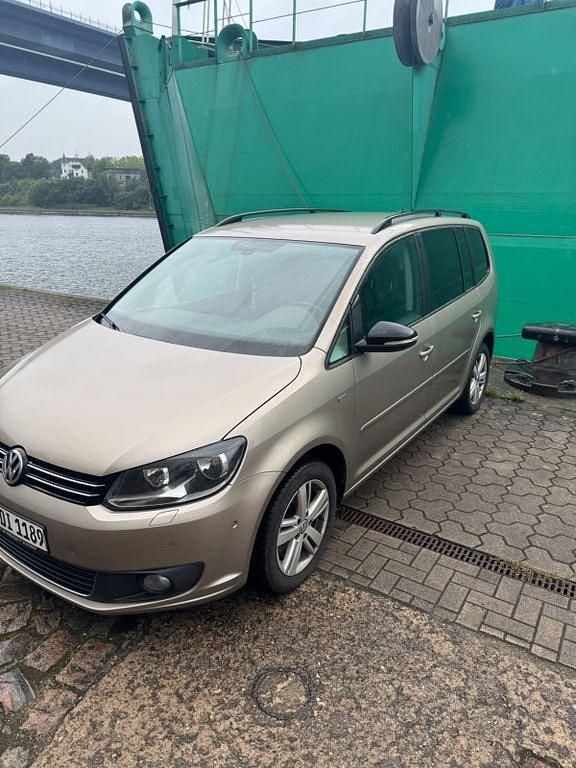 Beige Gebraucht 2012 VW Touran Match Van / Kleinbus | 9.000 € (Fairer Preis) - Bild 1/4
