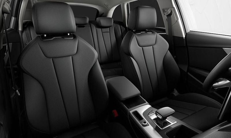 Gebraucht Audi A4 Advanced 163 PS (119 kW) 2024 Manhattangrau metallic Kombi