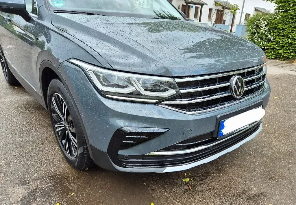 Gebraucht VW Tiguan Elegance 150 PS (110 kW) 2021 Grau SUV