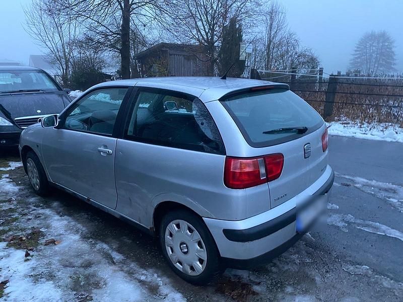 Gebraucht Seat Ibiza 101 PS (74 kW) 2000 Silber Kleinwagen