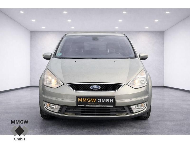 Gebraucht Ford Galaxy Ghia 145 PS (106 kW) 2009 Silber Van / Kleinbus