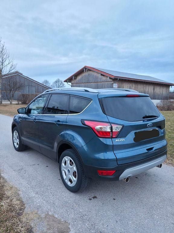 Gebraucht Ford Kuga Cool & Connect 120 PS (88 kW) 2019 Blau SUV