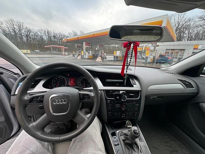 Gebraucht Audi A4 120 PS (88 kW) 2008 Grau Limousine