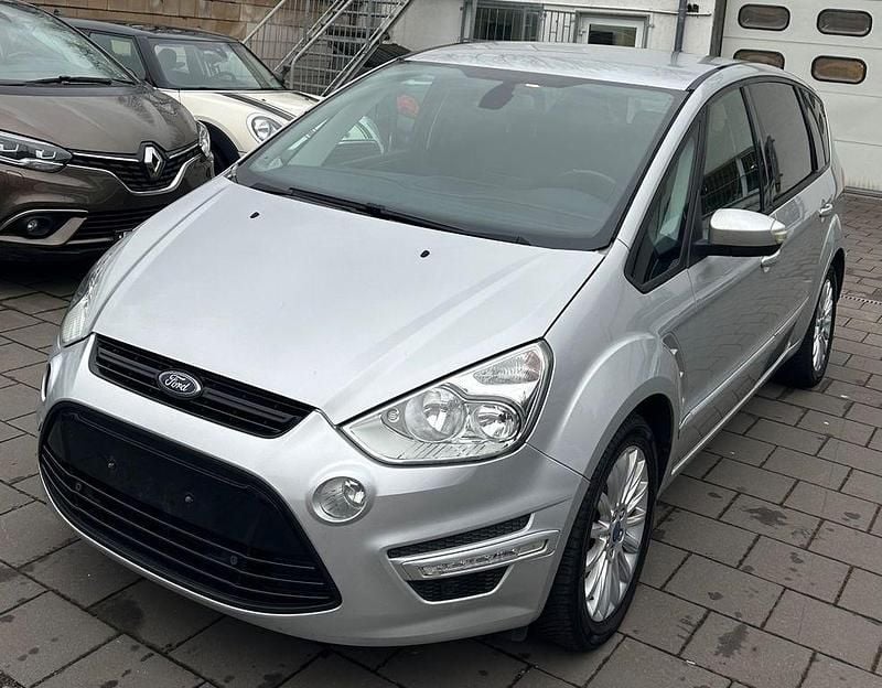 Gebraucht Ford S-MAX Business Edition 140 PS (102 kW) 2015 Silber Van / Kleinbus