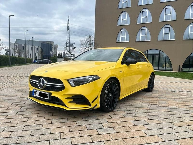Gelb Gebraucht 2021 Mercedes A35 AMG AMG Limousine | 36.890 € (Fairer Preis) - Bild 1/4