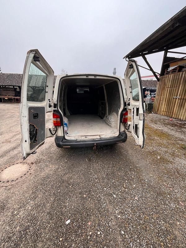 Gebraucht VW Transporter 132 PS (97 kW) 2007 Weiß Van