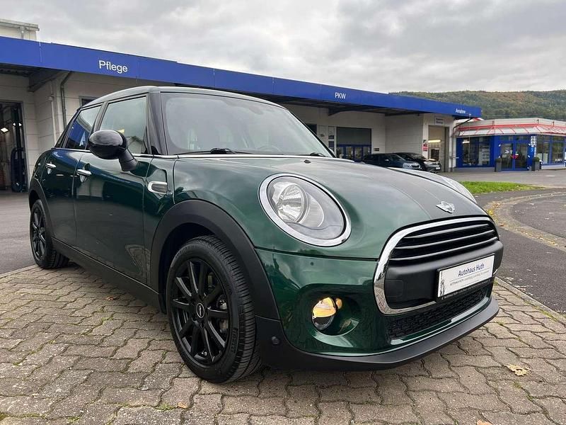 Gebraucht Mini ONE 102 PS (75 kW) 2017 Grün Kleinwagen