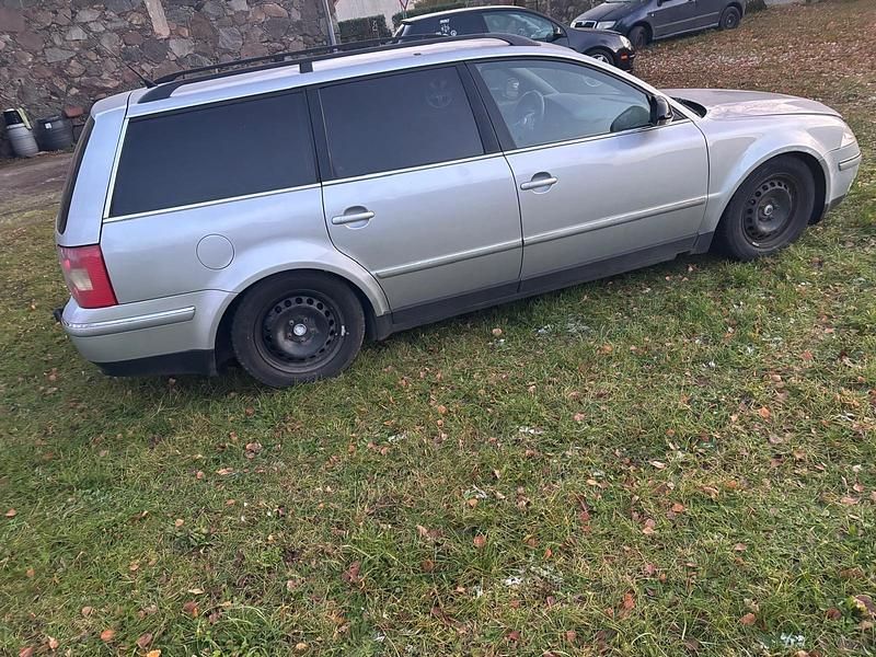 Gebraucht VW Passat 131 PS (96 kW) 2004 Silber Kombi