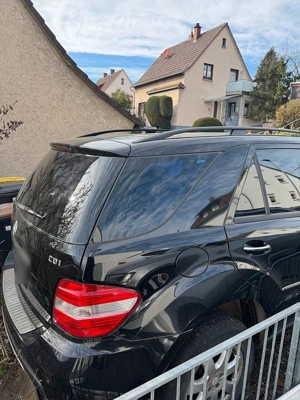 Gebraucht Mercedes ML280 190 PS (139 kW) 2006 Schwarz SUV