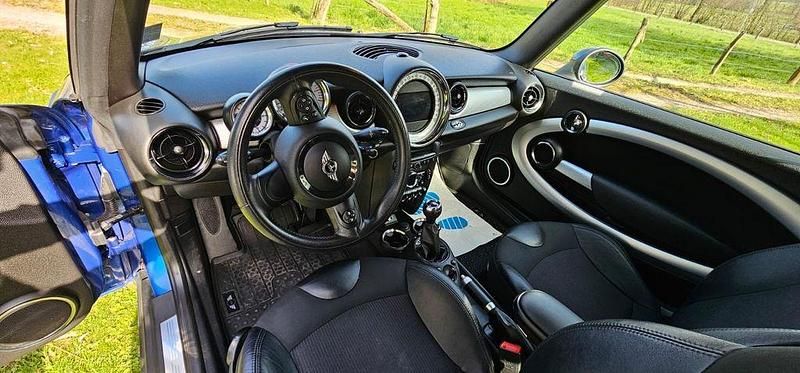 Gebraucht Mini Cooper 122 PS (89 kW) 2014 Blau Kleinwagen