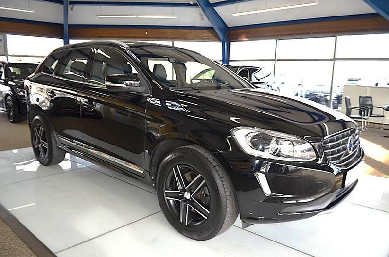 Gebraucht Volvo XC60 Summum 150 PS (110 kW) 2017 Schwarz SUV