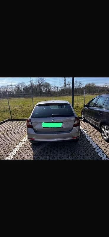 Gebraucht Skoda Rapid Clever 110 PS (80 kW) 2018 Beige Kleinwagen