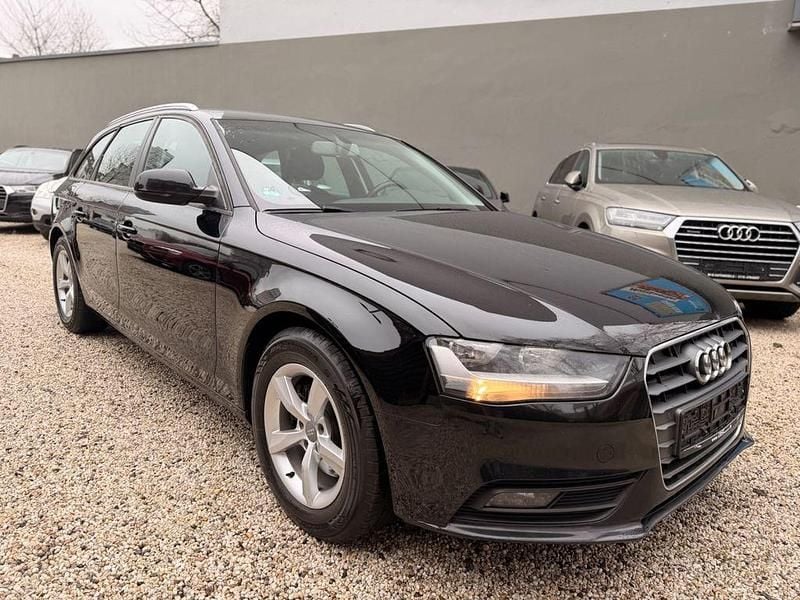 Gebraucht Audi A4 Sport 143 PS (105 kW) 2013 Schwarz Limousine