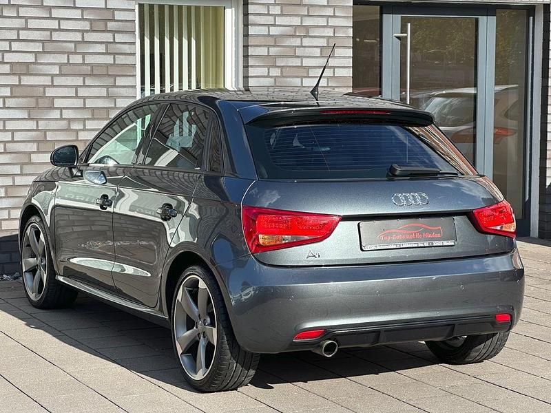 Gebraucht Audi A1 S-Line 90 PS (66 kW) 2013 Grau Kleinwagen