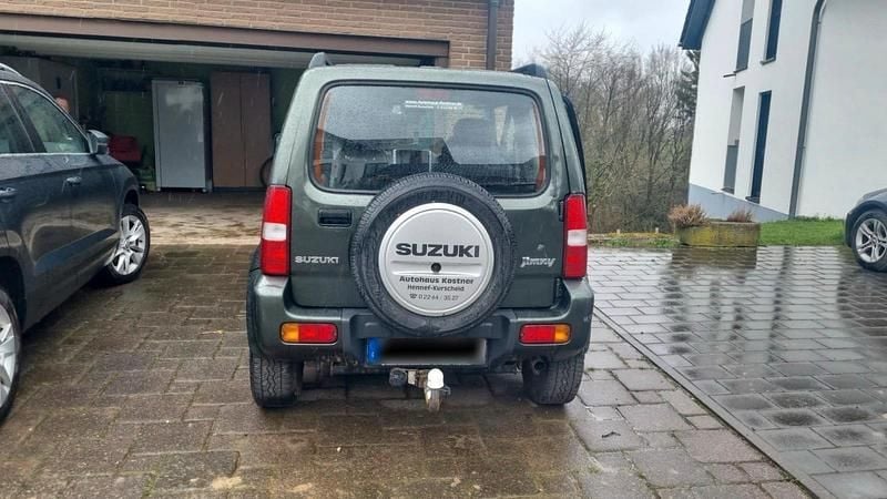 Gebraucht Suzuki Jimny 85 PS (62 kW) 2017 Grün SUV