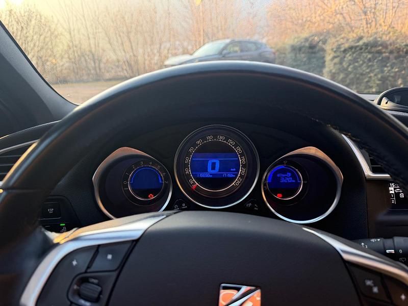 Gebraucht Citroën DS4 200 PS (147 kW) 2011 Braun Kleinwagen